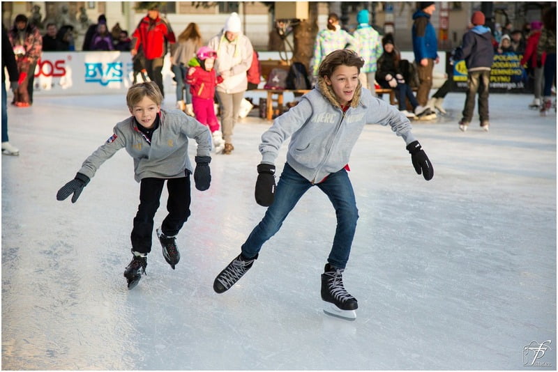 Kerstuitje schaatsen