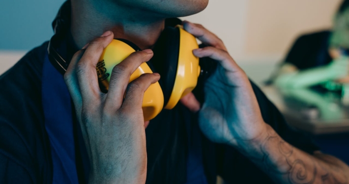 Gehoorbescherming voor kinderen van koptelefoon tot zwem oordopjes
