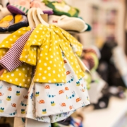 Waar je op moet letten bij het samenstellen van je allereerste babygarderobe